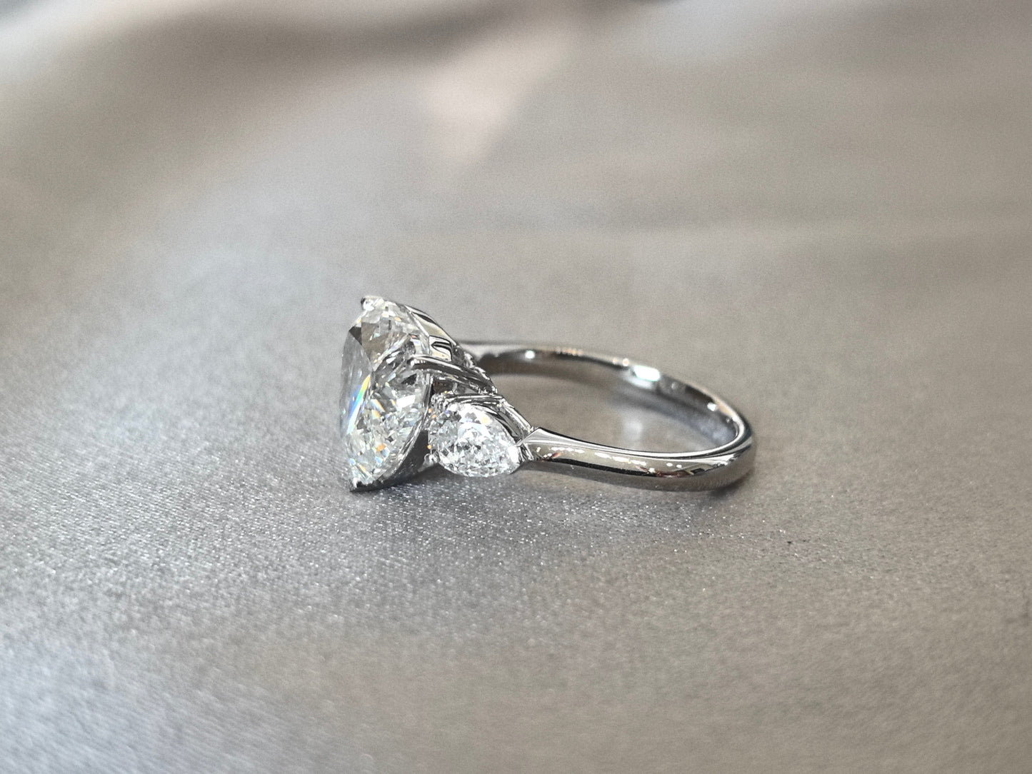 Heart & Pear Three-Stone Ring - Symbolic Romance - Unique Diamond Composition