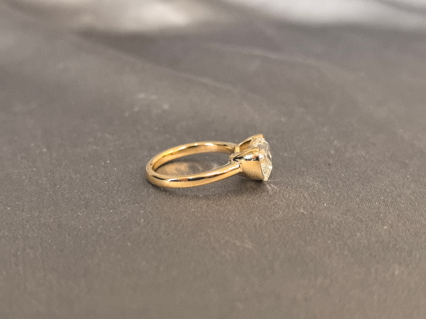 Heart Shaped Lab Grown Diamond Solitaire Ring - Plain Band - 14K Gold