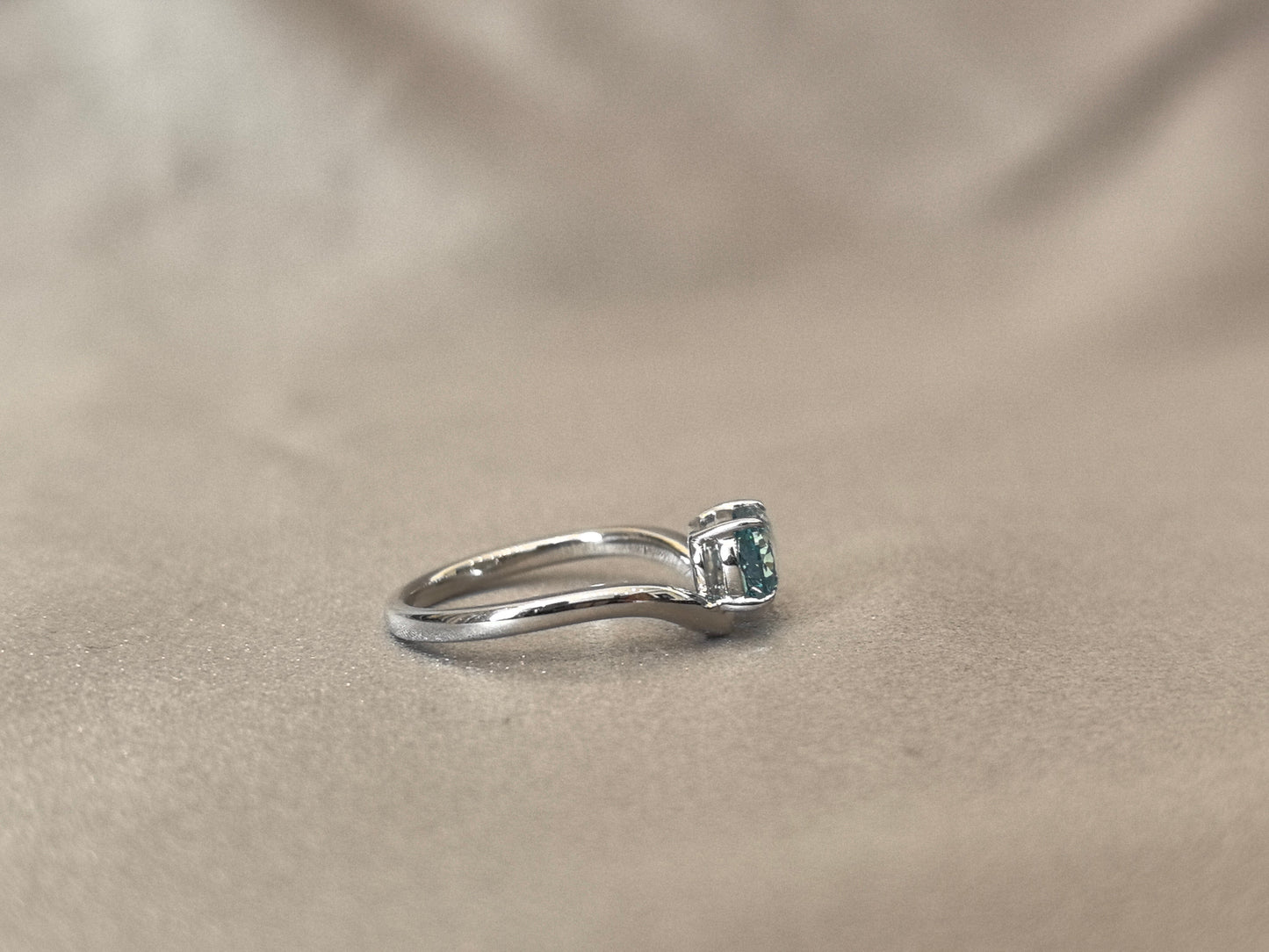 Blue Pear-Shaped Solitaire Lab Diamond Ring in 14K Gold pinky ring