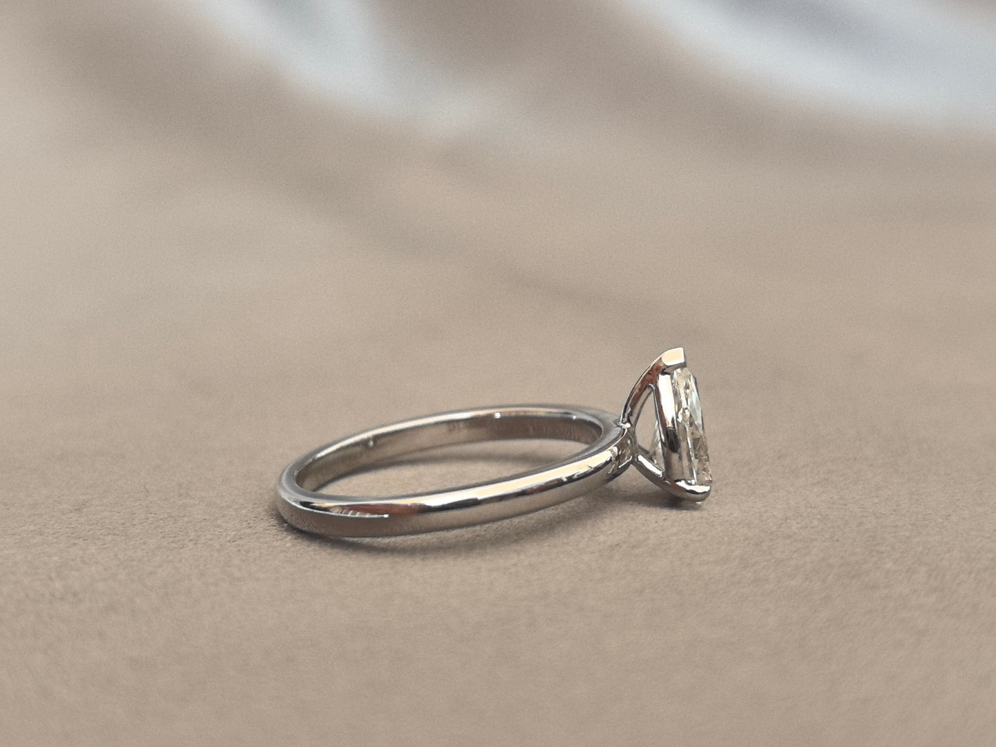 Pear-Shaped Lab-Grown Diamond Ring - Minimalist Design - 14K Gold