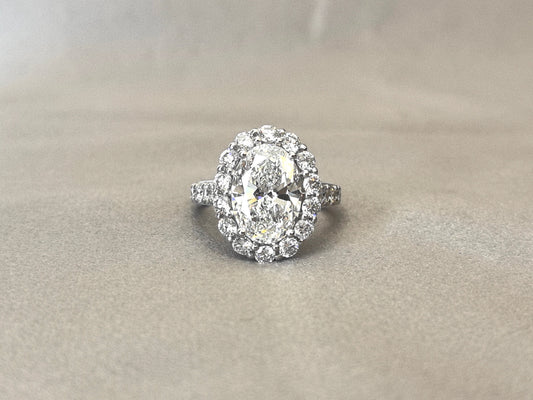 Iconic Oval Halo Ring - Half-Eternity Band - Maximum Brilliance
