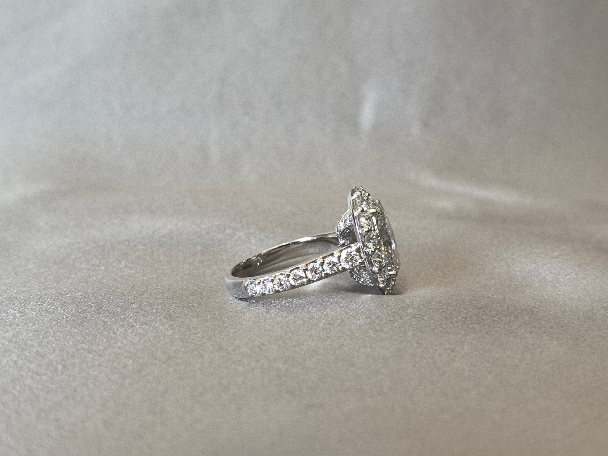 Iconic Oval Halo Ring - Half-Eternity Band - Maximum Brilliance