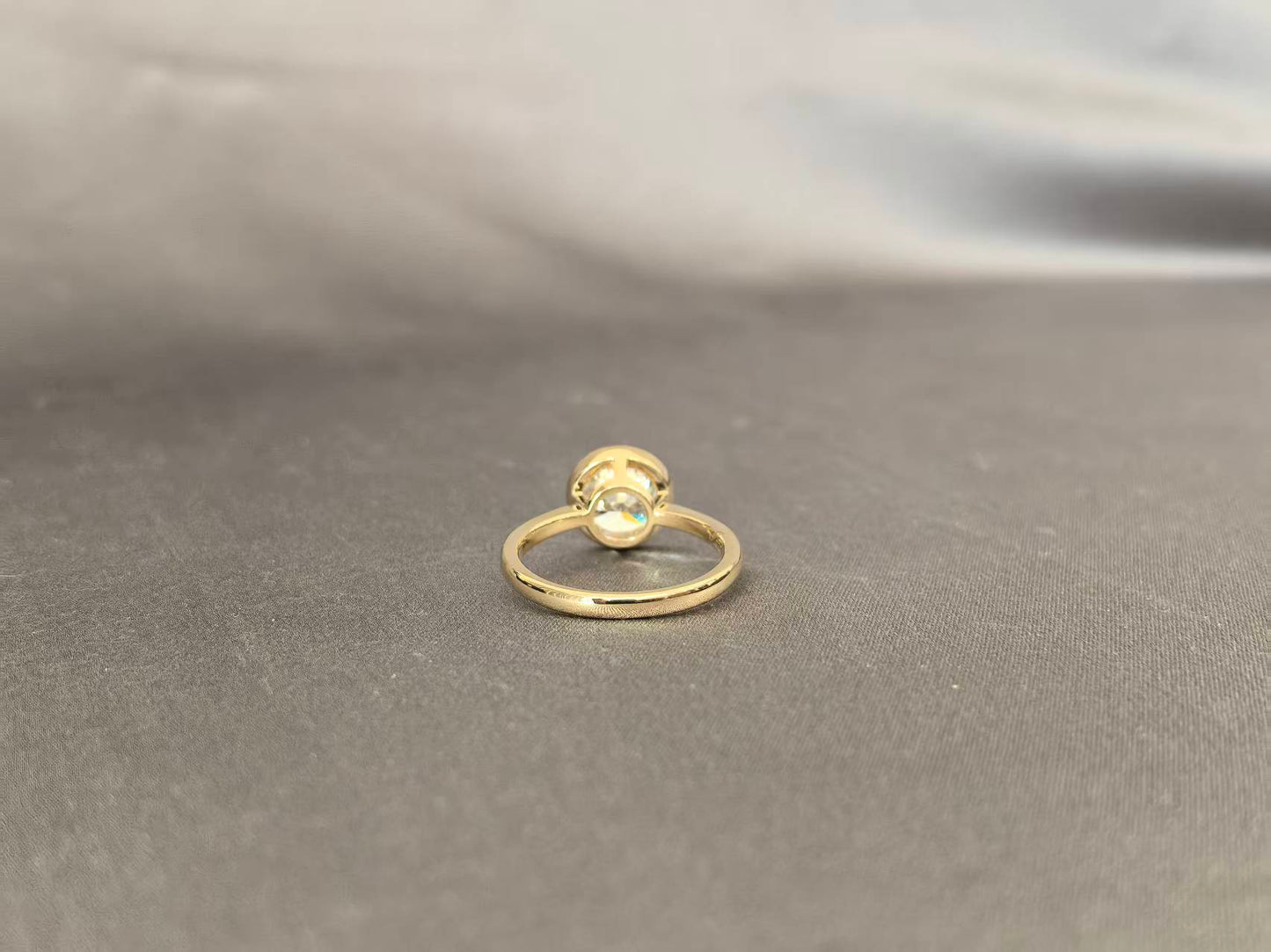 Round Solitaire Diamond Ring - Bezel Setting - Lab Diamond