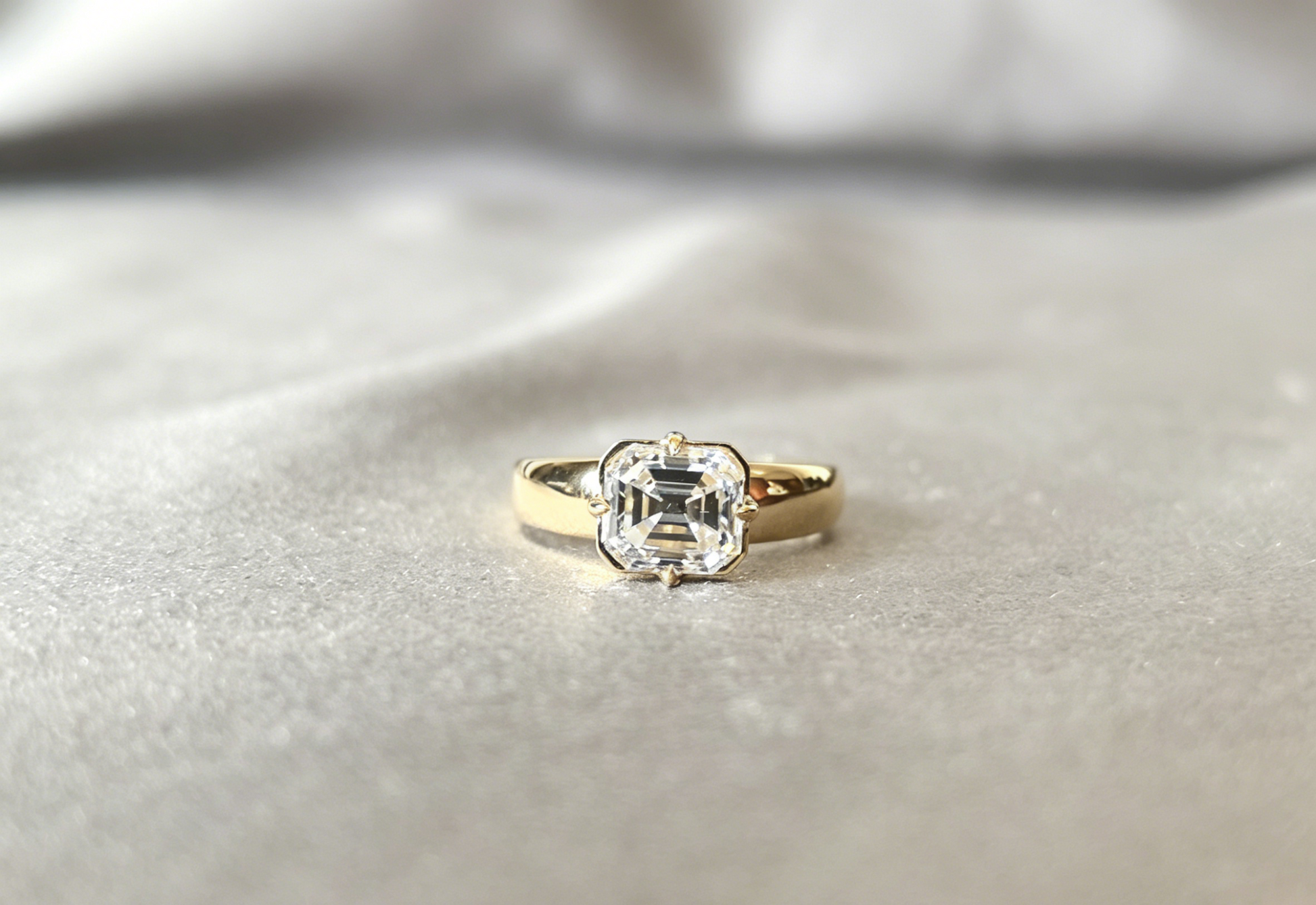 Octagonal Asscher Cut - Lab Diamond Solitaire Ring - Four-Prong Setting
