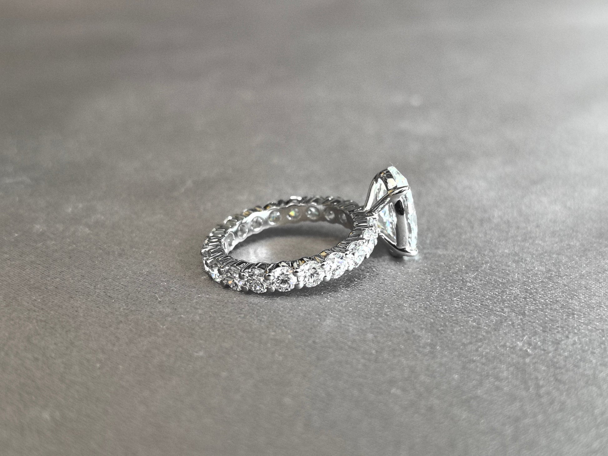 Oval Lab Grown Diamond Ring - Diamond Pavé Set - Full eternity Band