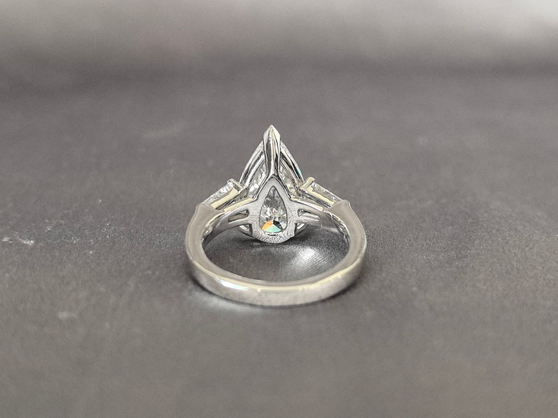 Pear-Center Trilogy Ring - Baguette Sidestones - Organic Geometry