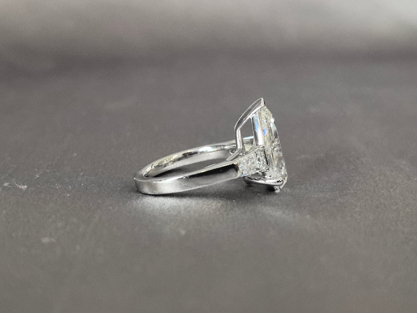 Pear-Center Trilogy Ring - Baguette Sidestones - Organic Geometry