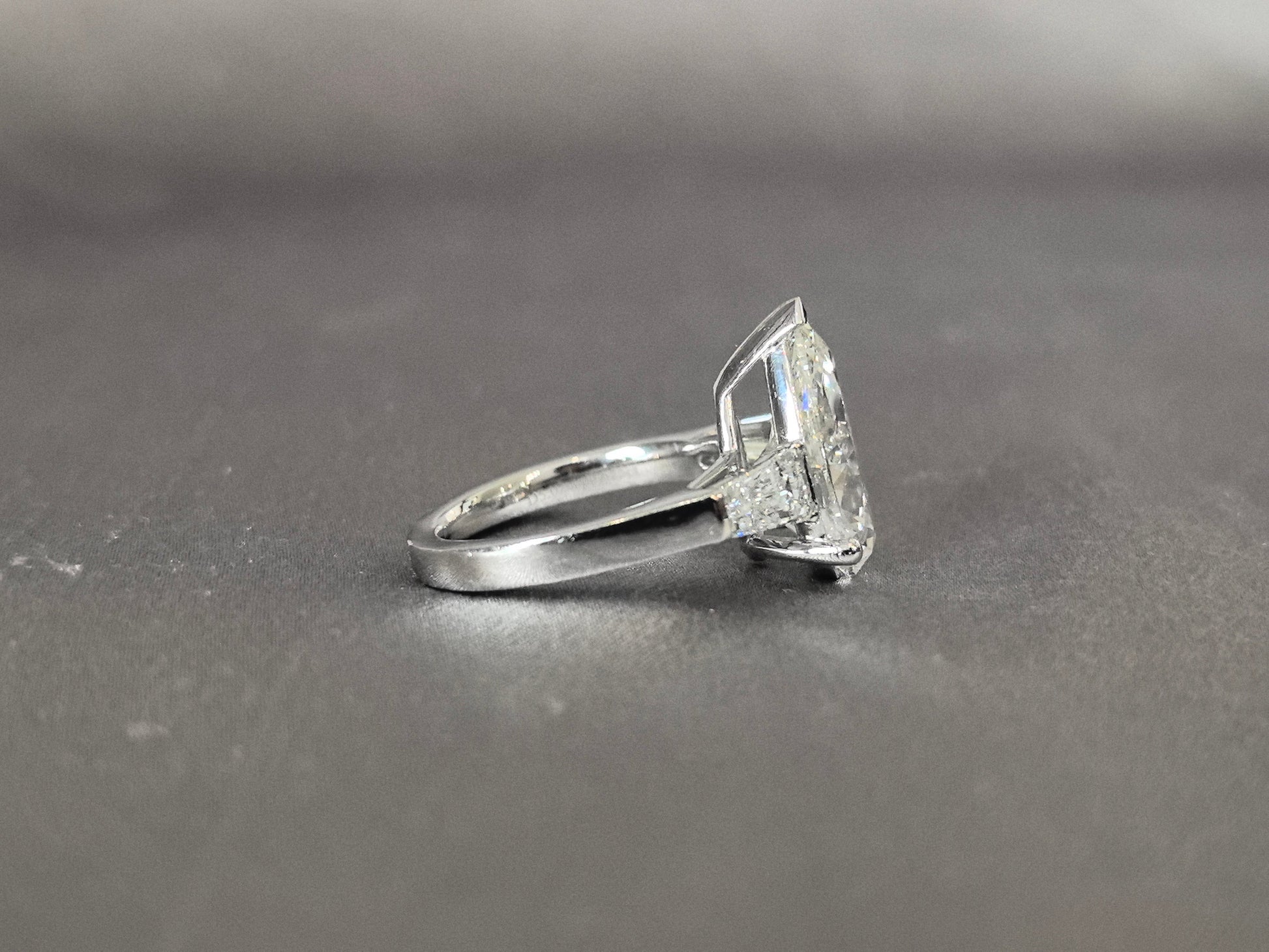 Pear-Center Trilogy Ring - Baguette Sidestones - Organic Geometry