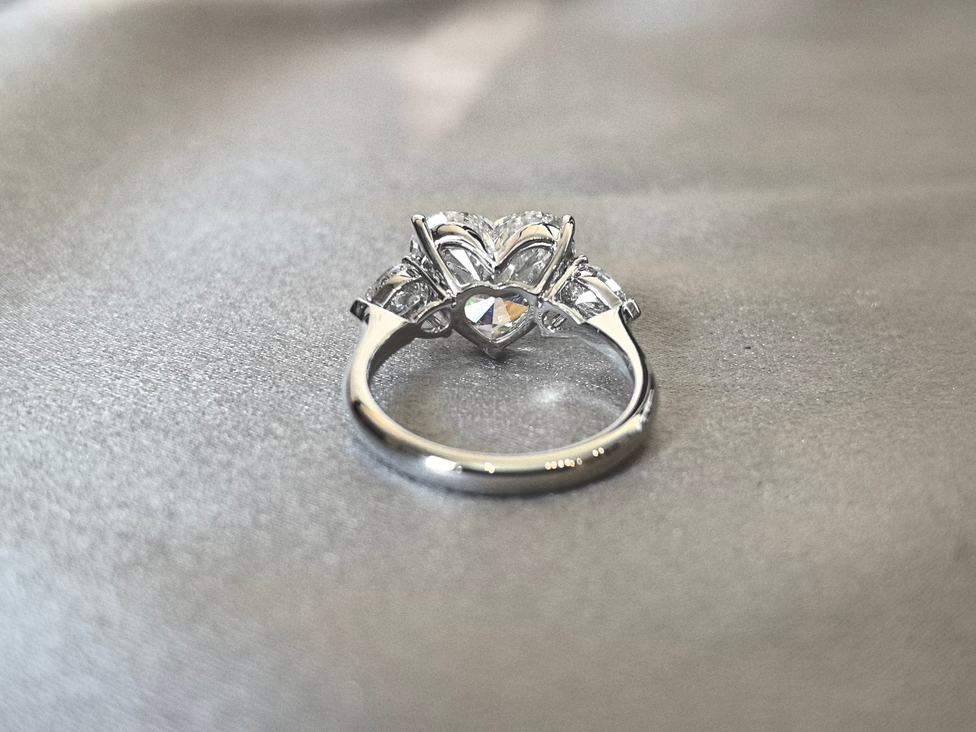 Heart & Pear Three-Stone Ring - Symbolic Romance - Unique Diamond Composition