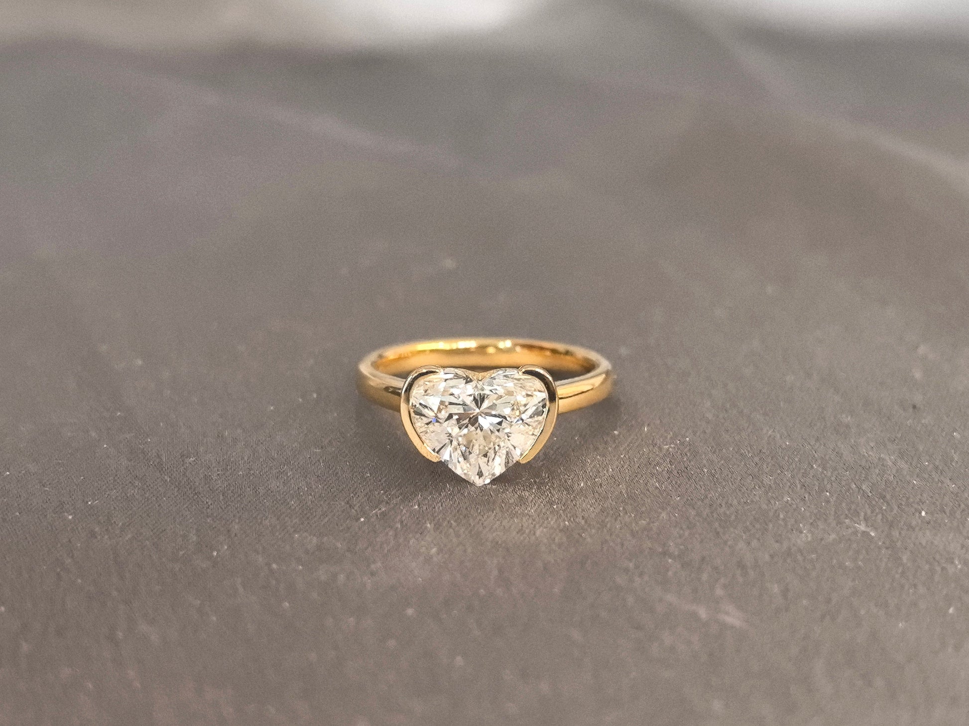 Heart Shaped Lab Grown Diamond Solitaire Ring - Plain Band - 14K Gold