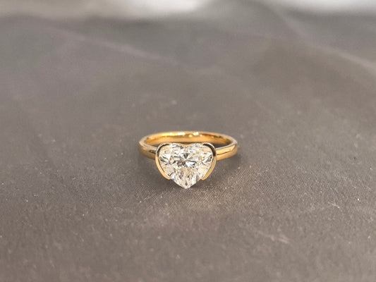 Heart Shaped Lab Grown Diamond Solitaire Ring - Plain Band - 14K Gold