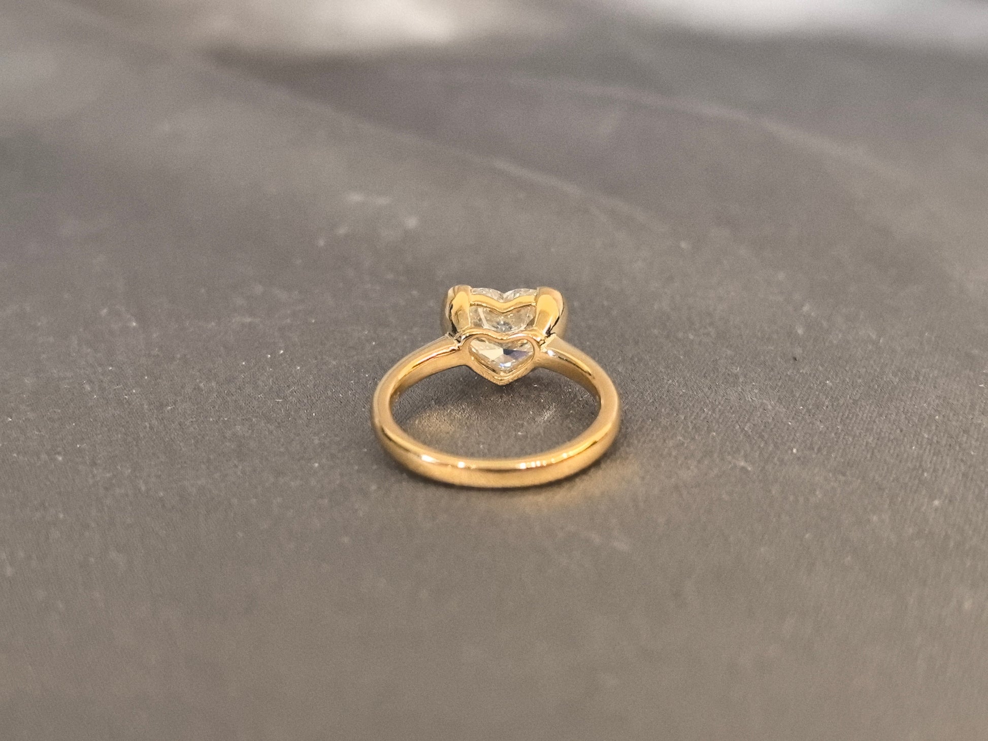 Heart Shaped Lab Grown Diamond Solitaire Ring - Plain Band - 14K Gold