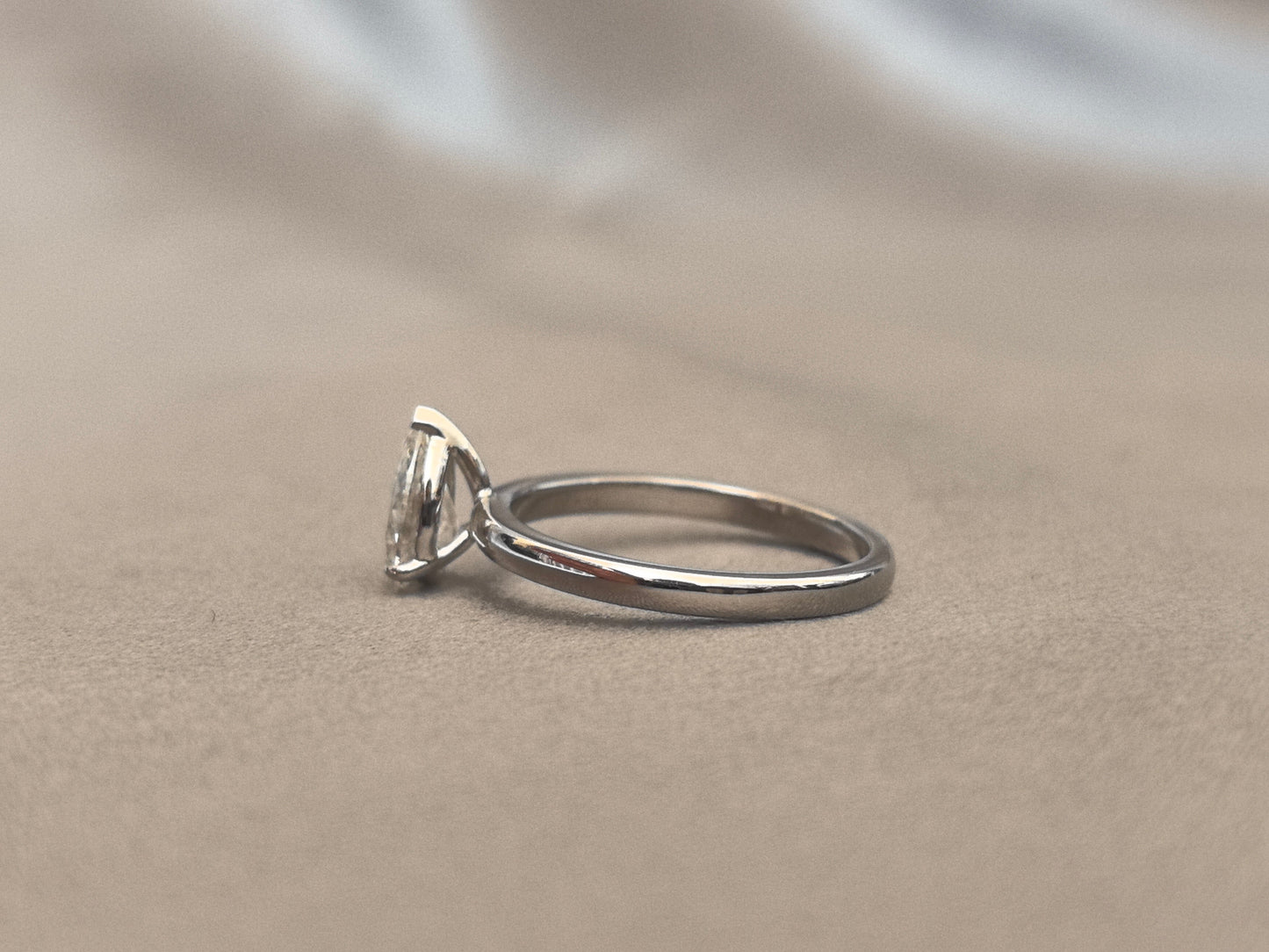 Pear-Shaped Lab-Grown Diamond Ring - Minimalist Design - 14K Gold