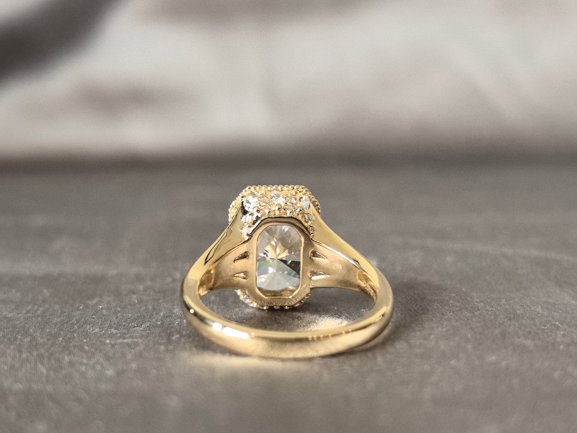 Luxury Vintage Inlaid Radien Ring - Pave Inlaid - Lab Diamond