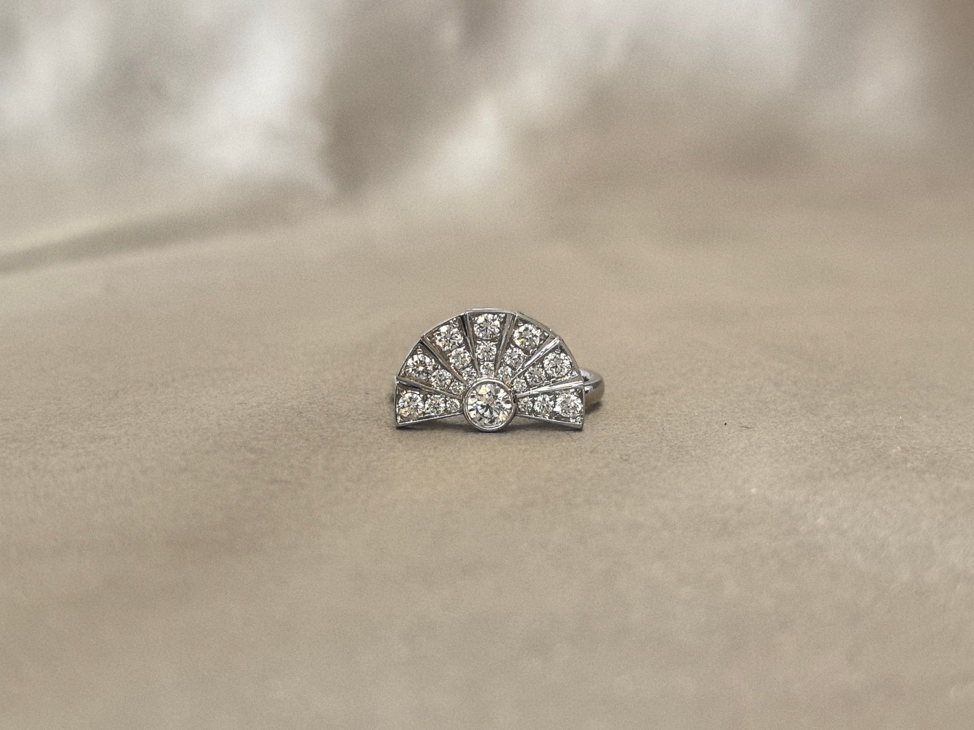 Seven-Petal Fan-Shaped Diamond Ring - 21 Round Brilliant Stones - Graduated Cluster Design