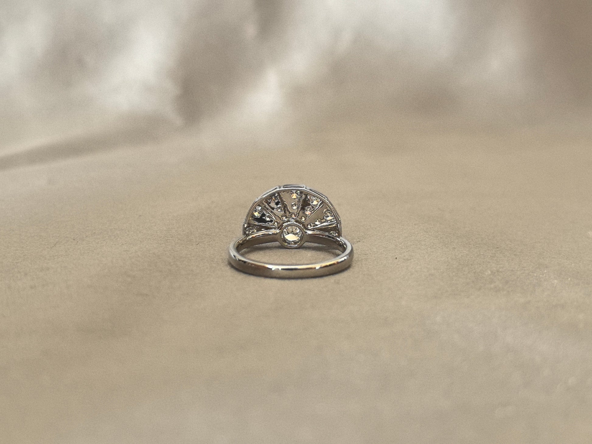 Seven-Petal Fan-Shaped Diamond Ring - 21 Round Brilliant Stones - Graduated Cluster Design