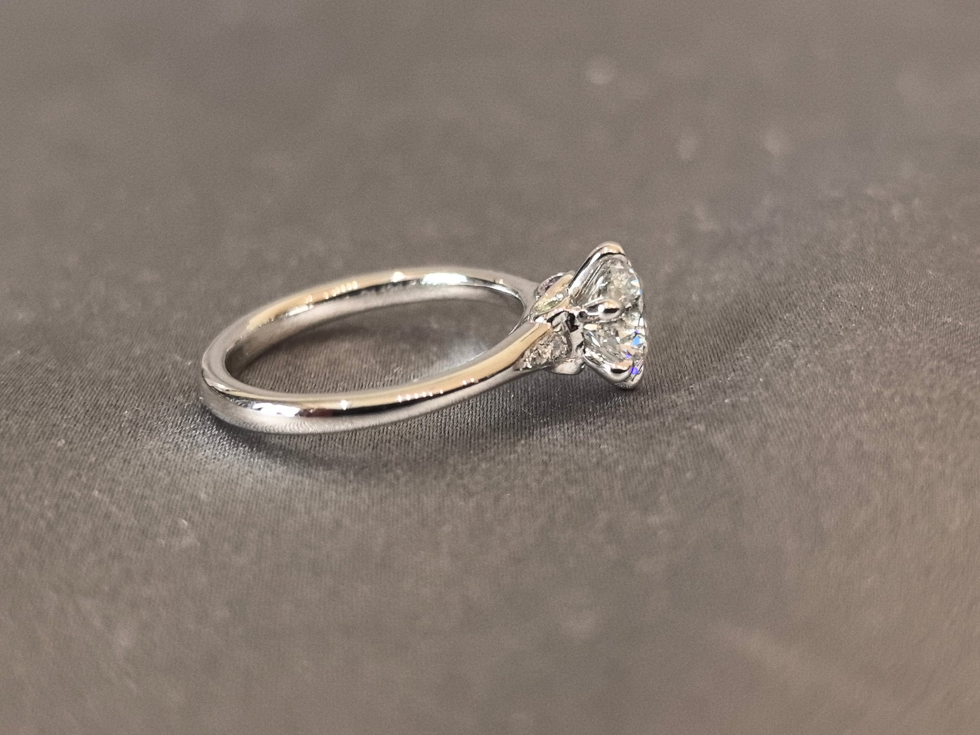 Round Brilliant Cut Diamond Ring - Effortlessly Elegant Solitaire - 6-Prong Solitaire with Accent Diamonds