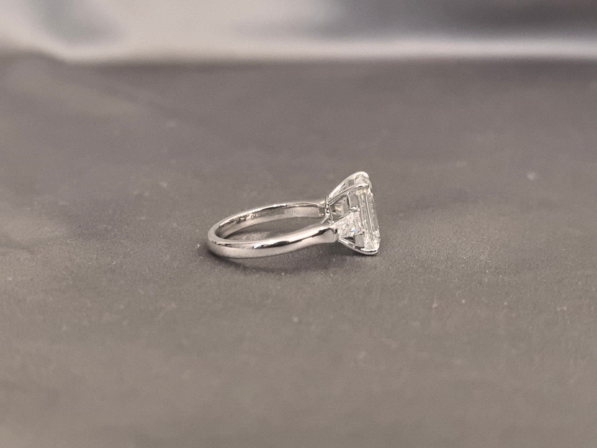 San-Style Emerald Ring - 2 Carat Emerald Center Stone Diamond Ring - Emerald Side Stone Setting