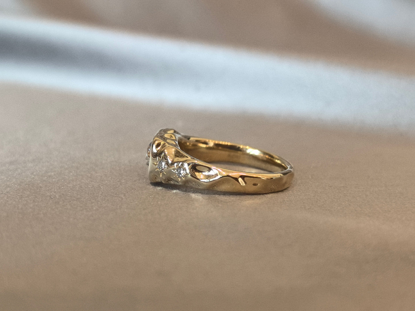 Oval-cut lab diamond signet ring - Bezel Set - Brown diamond