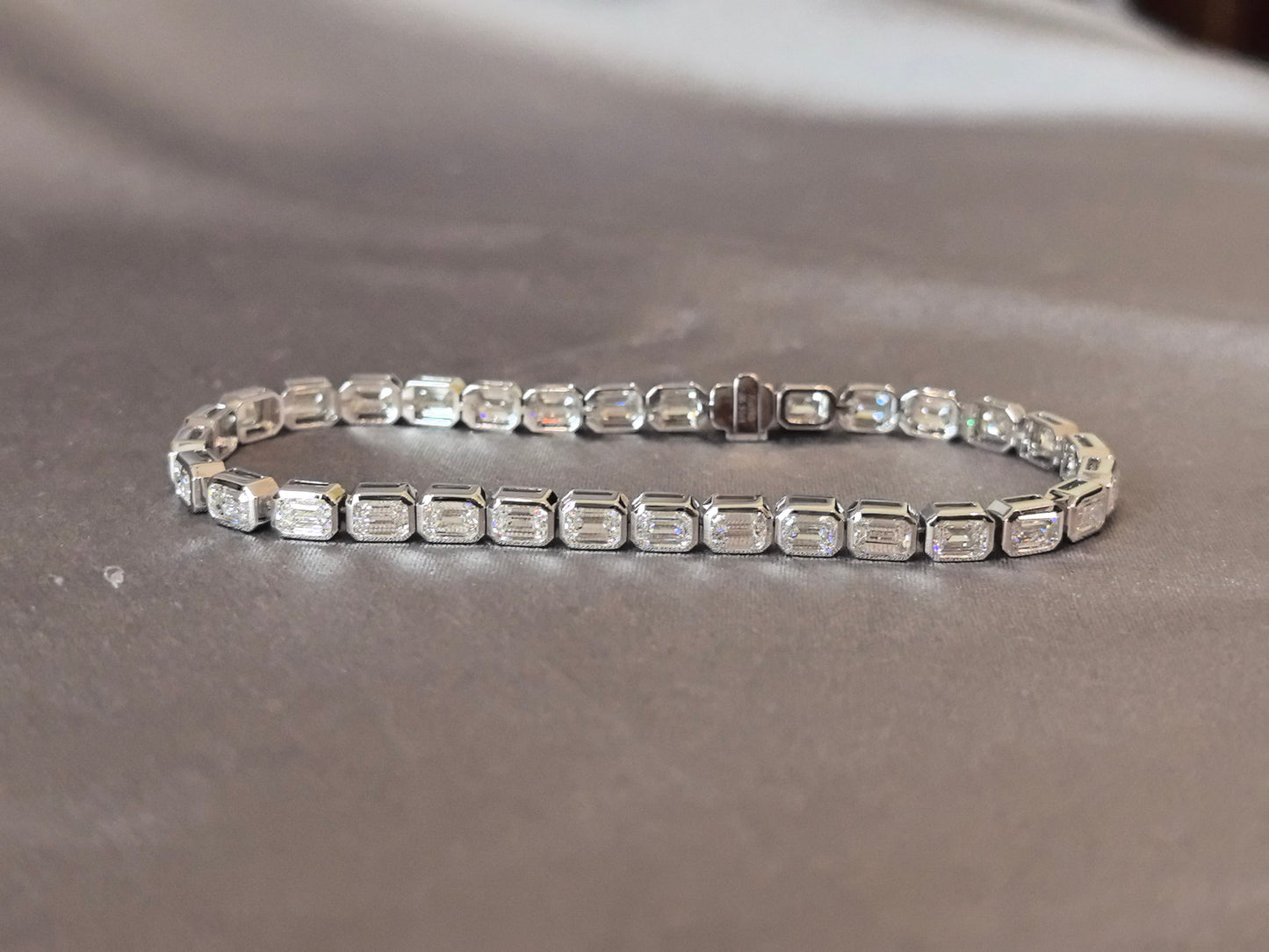 Lab-Grown Diamond Emerald-Cut Bezel Tennis Bracelet - Hypoallergenic Fine Jewelry - Durable Box-Style Clasp Closure