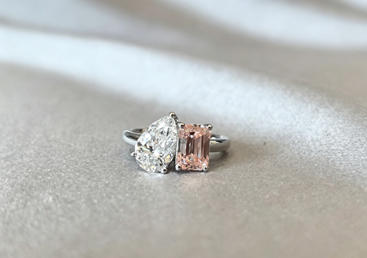 Pear-cut and emerald-cut lab diamond ring - Secure prong-set - Two-tone pink diamond statement ring
