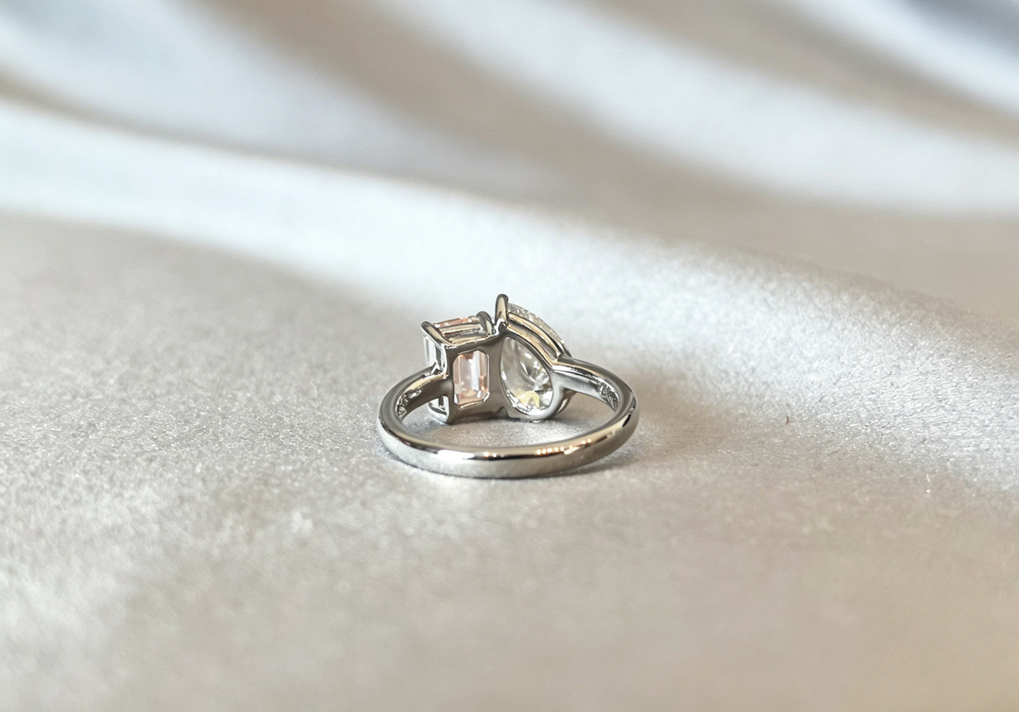 Pear-cut and emerald-cut lab diamond ring - Secure prong-set - Two-tone pink diamond statement ring