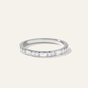 Alternating Baguette and Round Lab Diamond Band