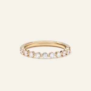 Shared Prong Lab Diamond Halfway Band